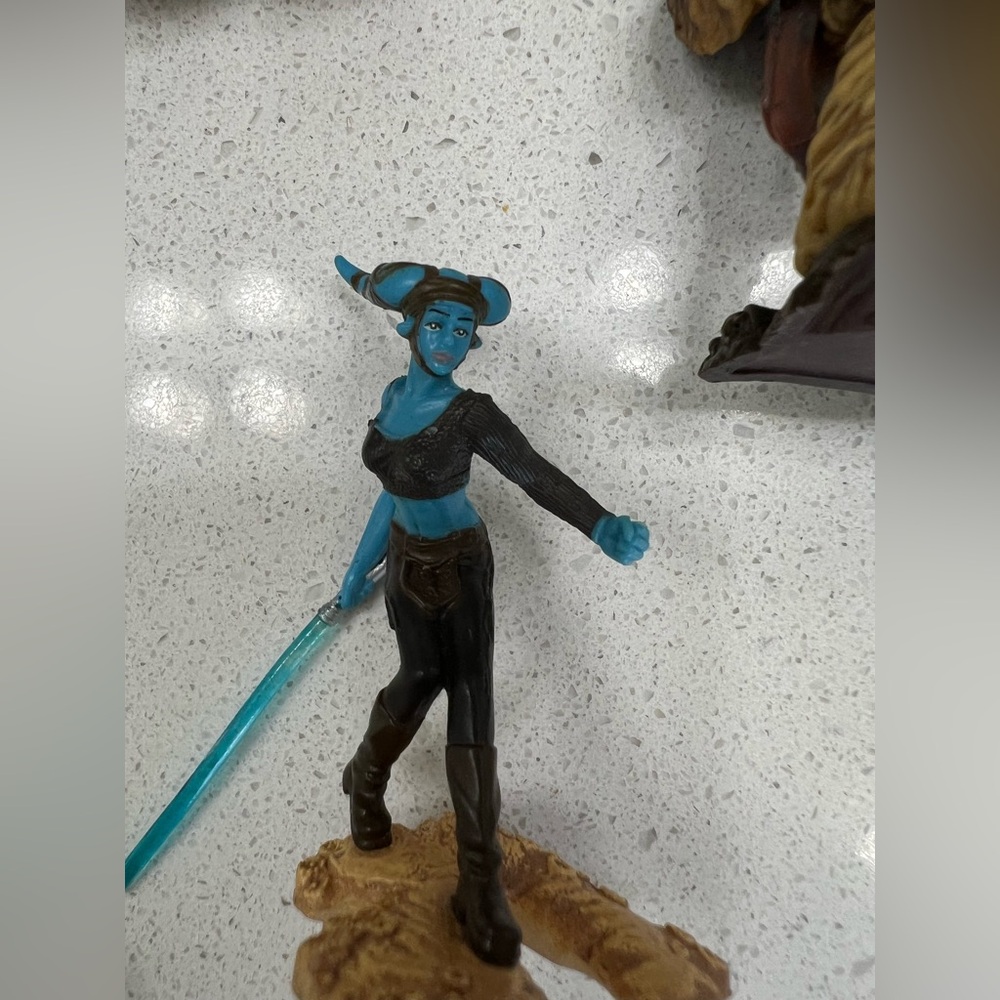 Star Wars Lot Including Chewbacca Yoda Darth Vader Anakin Skywalker Aayla Secura - Picture 5 of 9